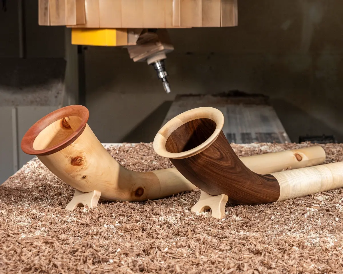 Ein fertiges Alphorn direkt aus der Produktion